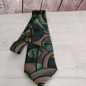 Elegant Geometric Patterned Tie